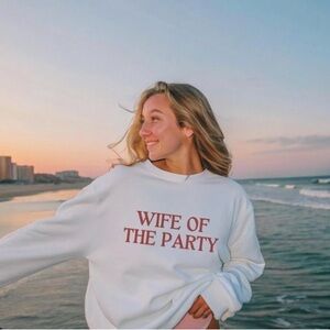 Wife of the Party White Graphic Sweatshirt - Women